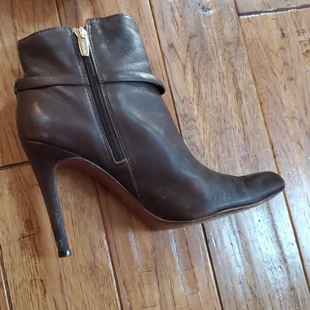Coach Ugene high heel brown bootie - Picture 2 of 10